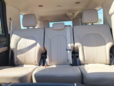 Used 2024 Ford Expedition Max Limited image 24