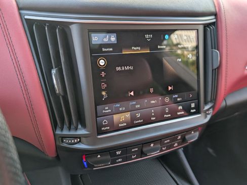 Used 2022 Maserati Levante GT image 26