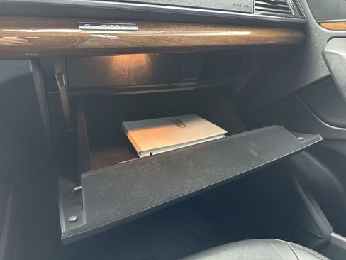 Used 2021 Audi Q5 2.0T Premium image 23