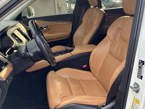 Used 2016 Volvo XC90 T6 Inscription w/ Vision Package image 7