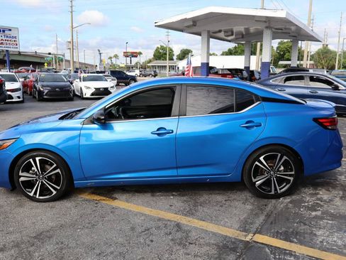 Used 2022 Nissan Sentra SR w/ Electronics Package FWD image 7
