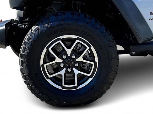 Used 2024 Jeep Wrangler Unlimited Rubicon image 30