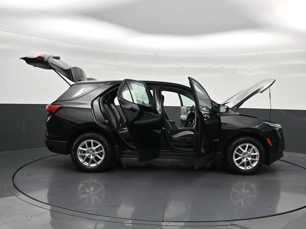 Used 2024 Chevrolet Equinox LS FWD image 33
