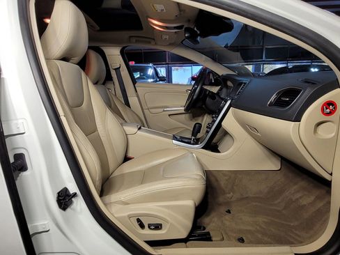 Used 2012 Volvo S60 T5 w/ Multimedia Pkg image 20