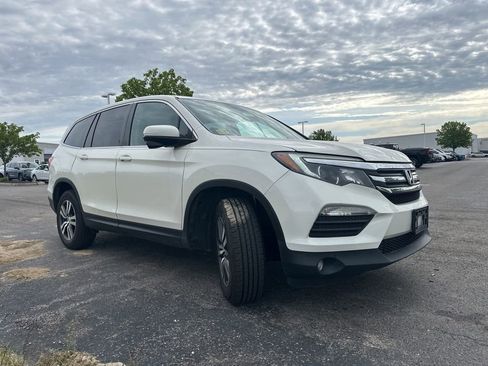 Used 2018 Honda Pilot EX image 12