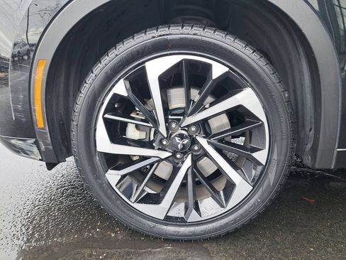 Used 2023 Mitsubishi Outlander SEL 40th Anniversary AWD/4WD image 29