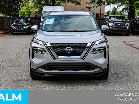 Used 2023 Nissan Rogue SV FWD image 12