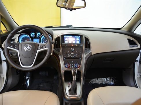 Used 2014 Buick Verano image 2