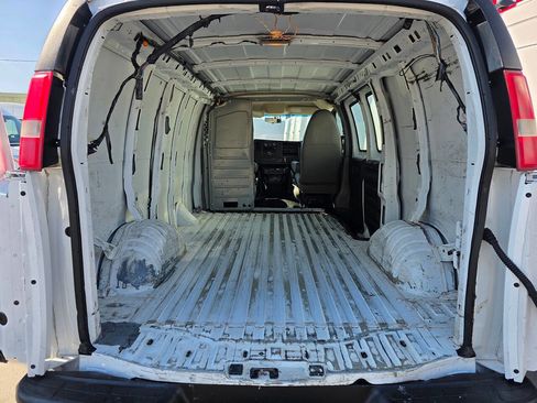 Used 2013 Chevrolet Express 1500 1500 3dr Cargo Van image 10