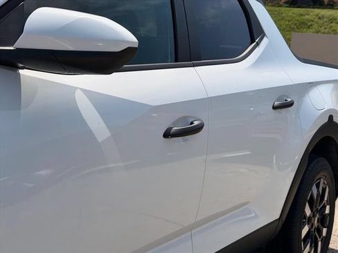 Certified 2026 Hyundai Santa Cruz SE AWD/4WD image 30