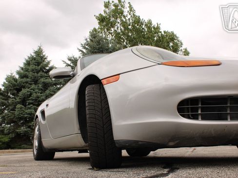 Used 1998 Porsche Boxster image 35