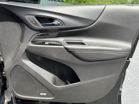 Used 2022 Chevrolet Equinox Premier FWD image 14