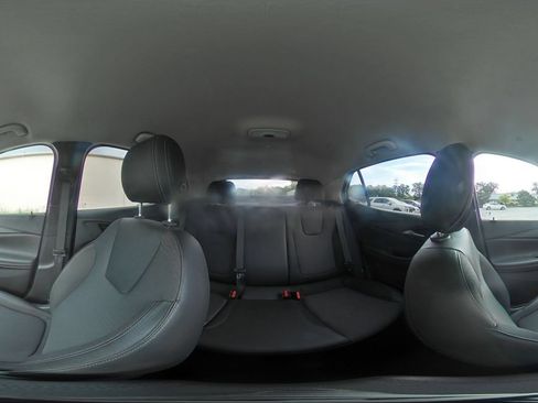 Used 2025 Buick Encore GX Preferred AWD/4WD image 42