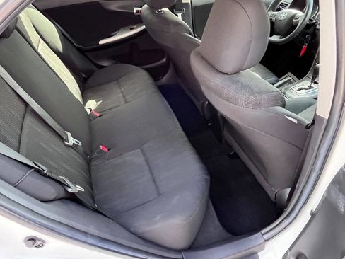 Used 2011 Toyota Corolla S image 22