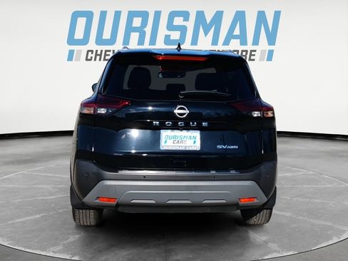 Used 2023 Nissan Rogue SV w/ SV Premium B Package image 5