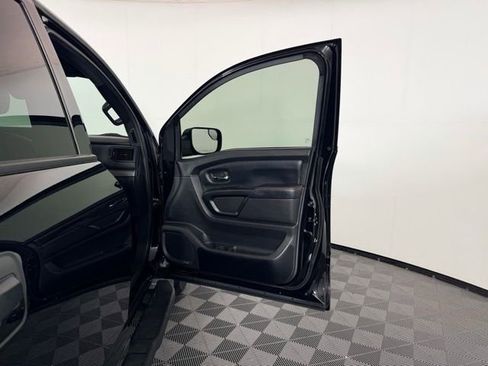 Used 2023 Nissan Titan PRO-4X w/ Pro-4x Convenience Package image 30