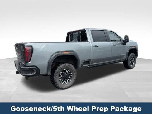 Used 2025 GMC Sierra 2500 AT4X AWD/4WD image 6