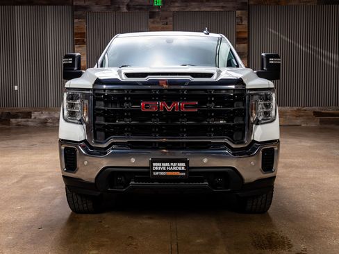 Used 2020 GMC Sierra 2500 4x4 Crew Cab w/ Gooseneck/5TH Wheel Package image 2