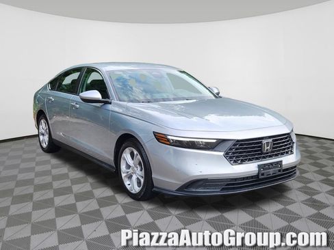 Certified 2025 Honda Accord LX image 1