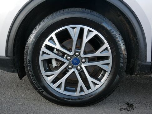 Used 2020 Ford Escape SEL image 15