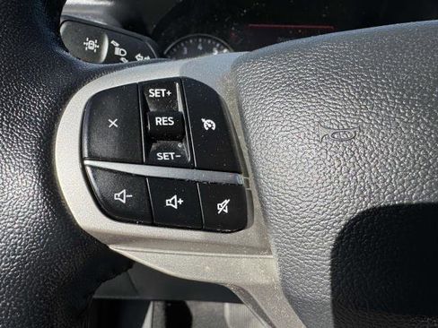 Certified 2022 Ford Explorer XLT image 12