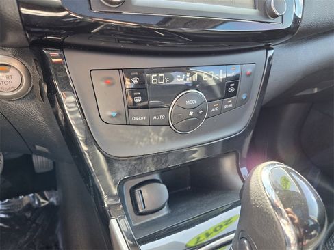 Used 2017 Nissan Sentra SL w/ SL Premium Technology Package image 26