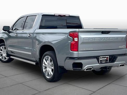 Used 2025 Chevrolet Silverado 1500 High Country AWD/4WD image 12