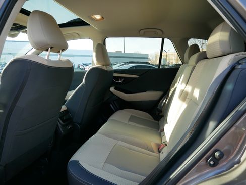 Used 2021 Subaru Outback Premium image 33