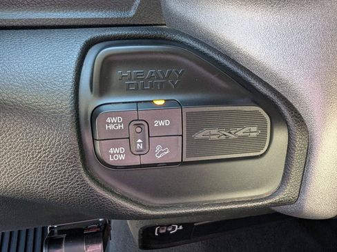 Used 2020 RAM 2500 Tradesman AWD/4WD image 17