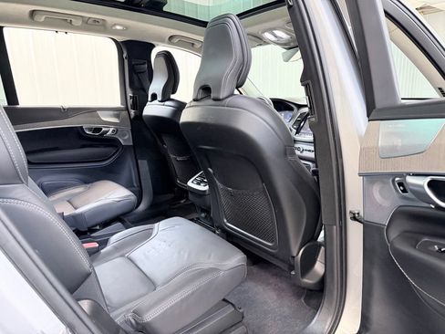 Used 2023 Volvo XC90 B6 Ultimate w/ Lounge Package AWD/4WD image 35