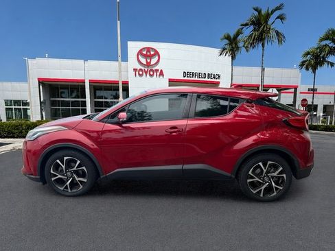 Used 2021 Toyota C-HR XLE FWD image 4