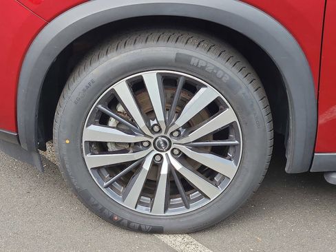 Used 2022 Nissan Pathfinder Platinum w/ Cargo Package image 8