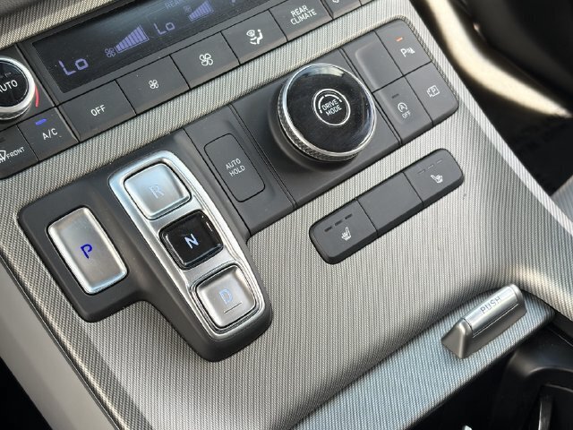 Used 2024 Hyundai Palisade SEL FWD image 31