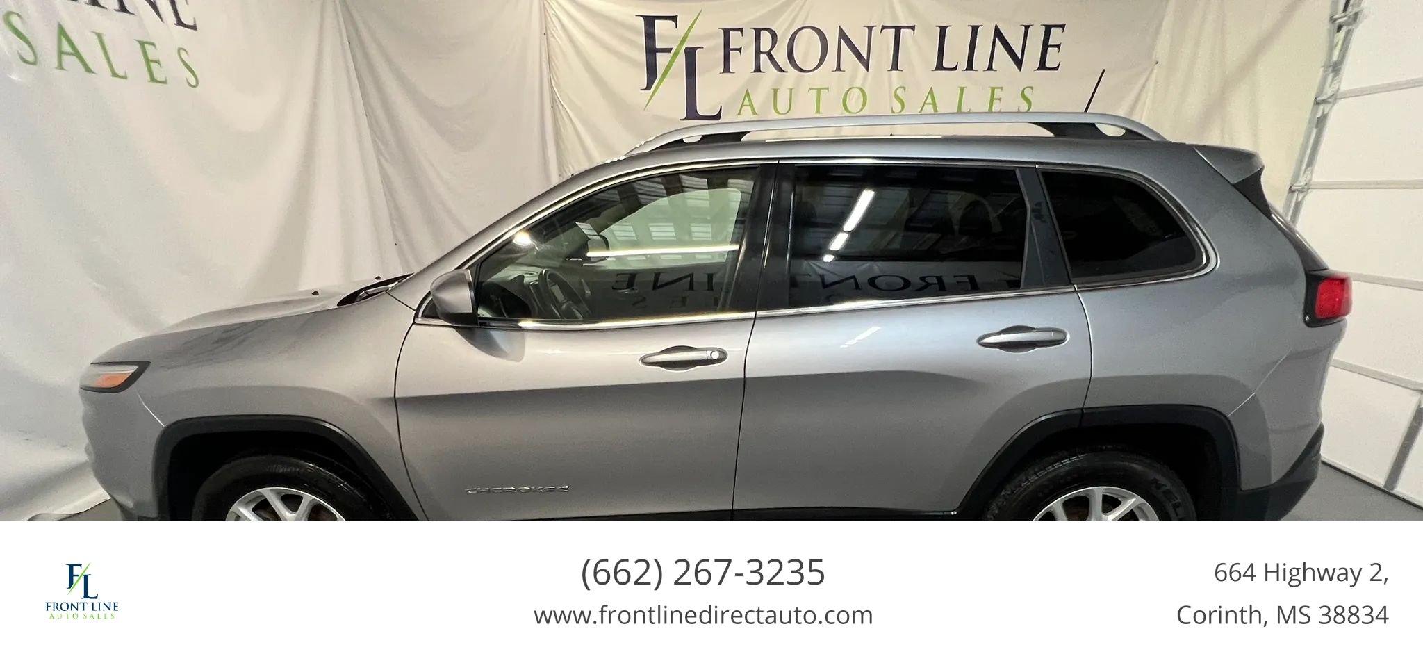 Used 2017 Jeep Cherokee Latitude w/ True North Edition AWD/4WD image 4