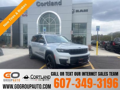 Used 2023 Jeep Grand Cherokee L Laredo