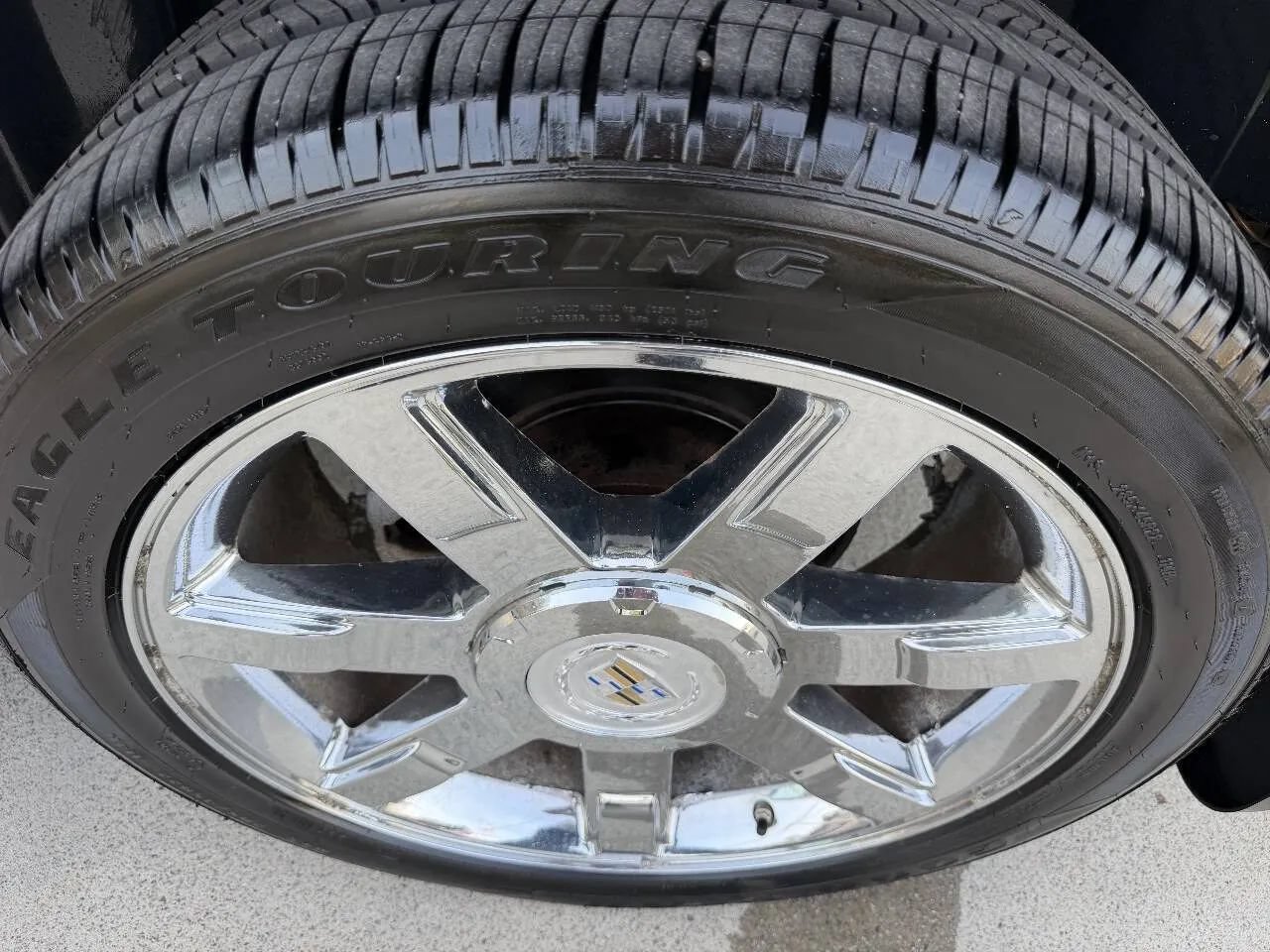 Used 2009 Cadillac Escalade 4WD Hybrid image 47