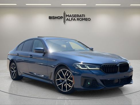 Used 2022 BMW M550i xDrive w/ Executive Package AWD/4WD image 1