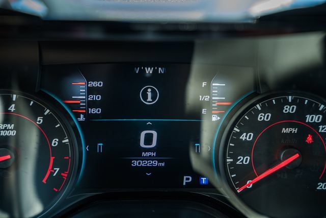 Used 2018 Chevrolet Camaro SS RWD image 44