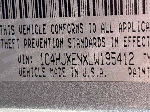 Used 2020 Jeep Wrangler Unlimited Sahara image 25