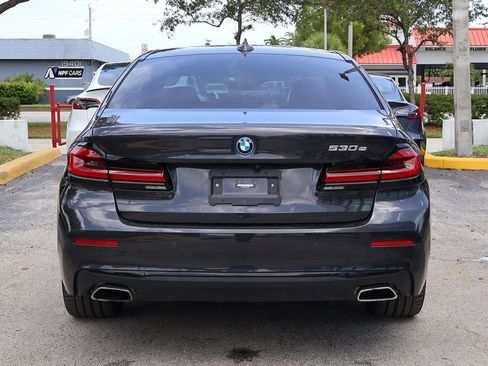 Used 2023 BMW 530e w/ Premium Package image 13