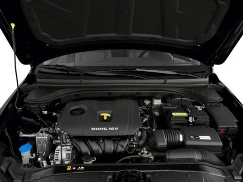 Used 2018 Hyundai Elantra SEL FWD image 16