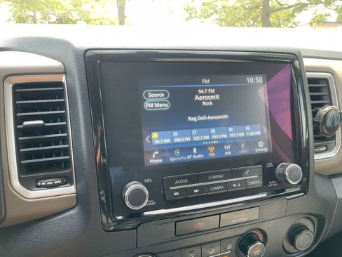 Used 2022 Nissan Frontier SV image 26