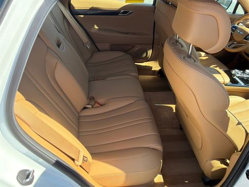 Used 2025 Genesis G80 2.5T image 15