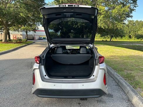 Used 2019 Toyota Prius Prime Advanced FWD image 11