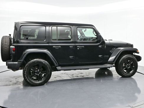 Used 2022 Jeep Wrangler Unlimited Sahara image 8