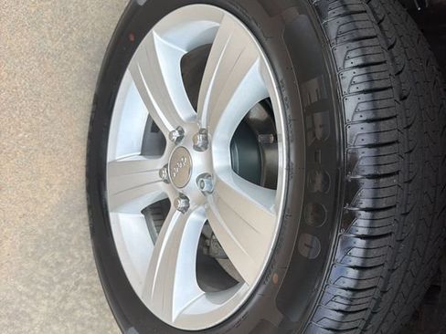 Used 2016 Jeep Patriot Latitude AWD/4WD image 10