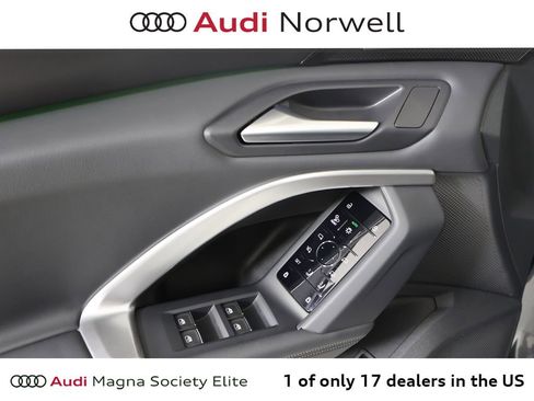 Used 2025 Audi Q5 2.0T Premium Plus w/ Premium Plus image 22