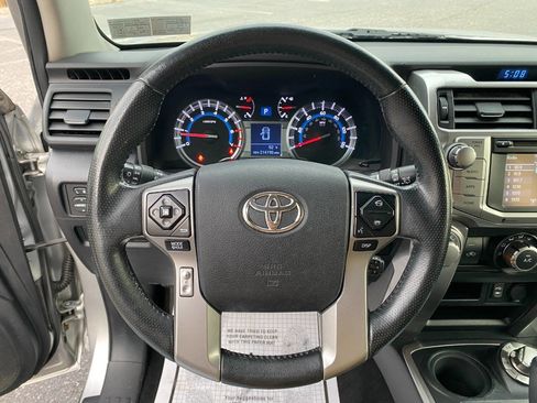 Used 2014 Toyota 4Runner SR5 image 13