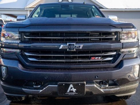 Used 2018 Chevrolet Silverado 1500 LTZ Z71 w/ Centennial Edition image 10