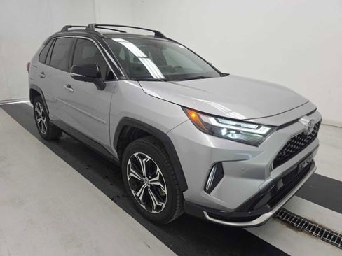 Used 2025 Toyota RAV4 XSE w/ Premium Package AWD/4WD image 2